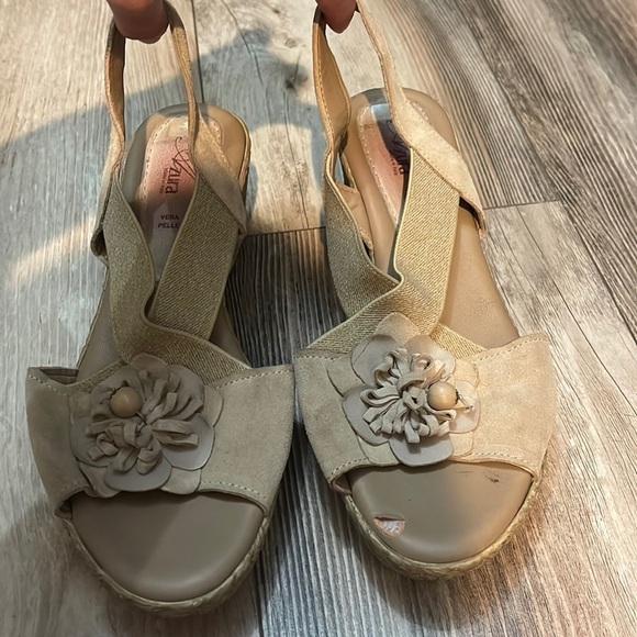 Azura Sandals Wedge Sandals Women’s 8.5 (39 Spain) - Picture 1 of 4